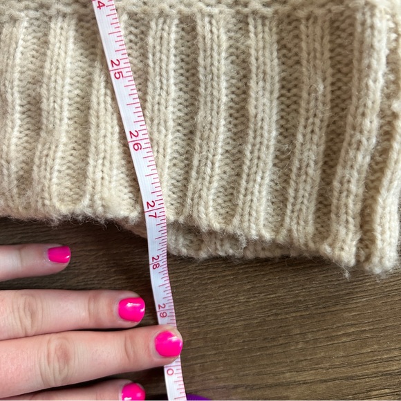 Cream aerie sweater - Picture 5 of 5